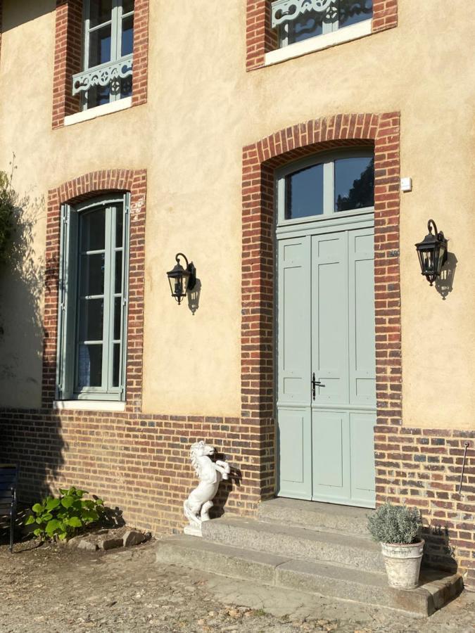 La Maison Du Cavalier, Chateau De Lavenue Pierrefitte-en-Auge Exterior foto